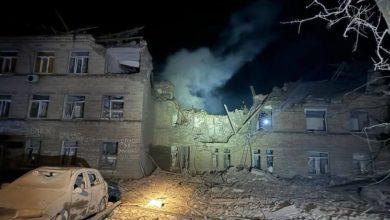 Photo of Российские военные дважды ударили по Селидово, пострадали многоэтажный дом и больница