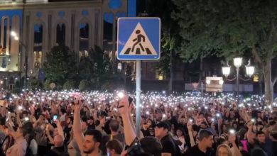 Photo of В Грузии приняли закон об иноагентах. На улицы Тбилиси вернулись протестующие. Фото и видео