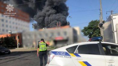 Photo of В Одессе начался масштабный пожар после ракетного обстрела. Что известно