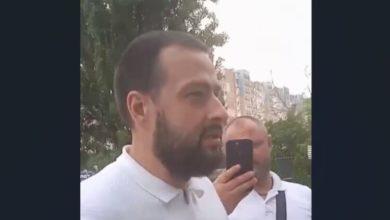 Photo of Оскорбившего ветерана в Одессе нашли военные и заставили извиниться на видео