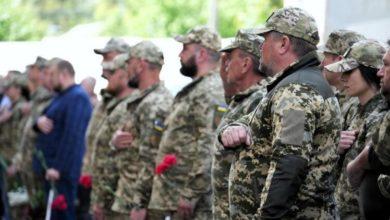 Photo of Следы избиения. Жительница Львовщины заявила об убийстве в армии своего мобилизованного родственника