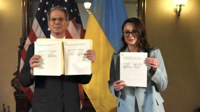 Photo of В рамках соглашения о недрах Украина и США на самом деле подписали три документа — Politico