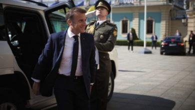 Photo of «Когда говорит оружие, переговоров быть не может». Макрон отреагировал на отказ Путина от перемирия